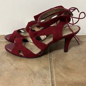 Bandolino Maroon lace up heels